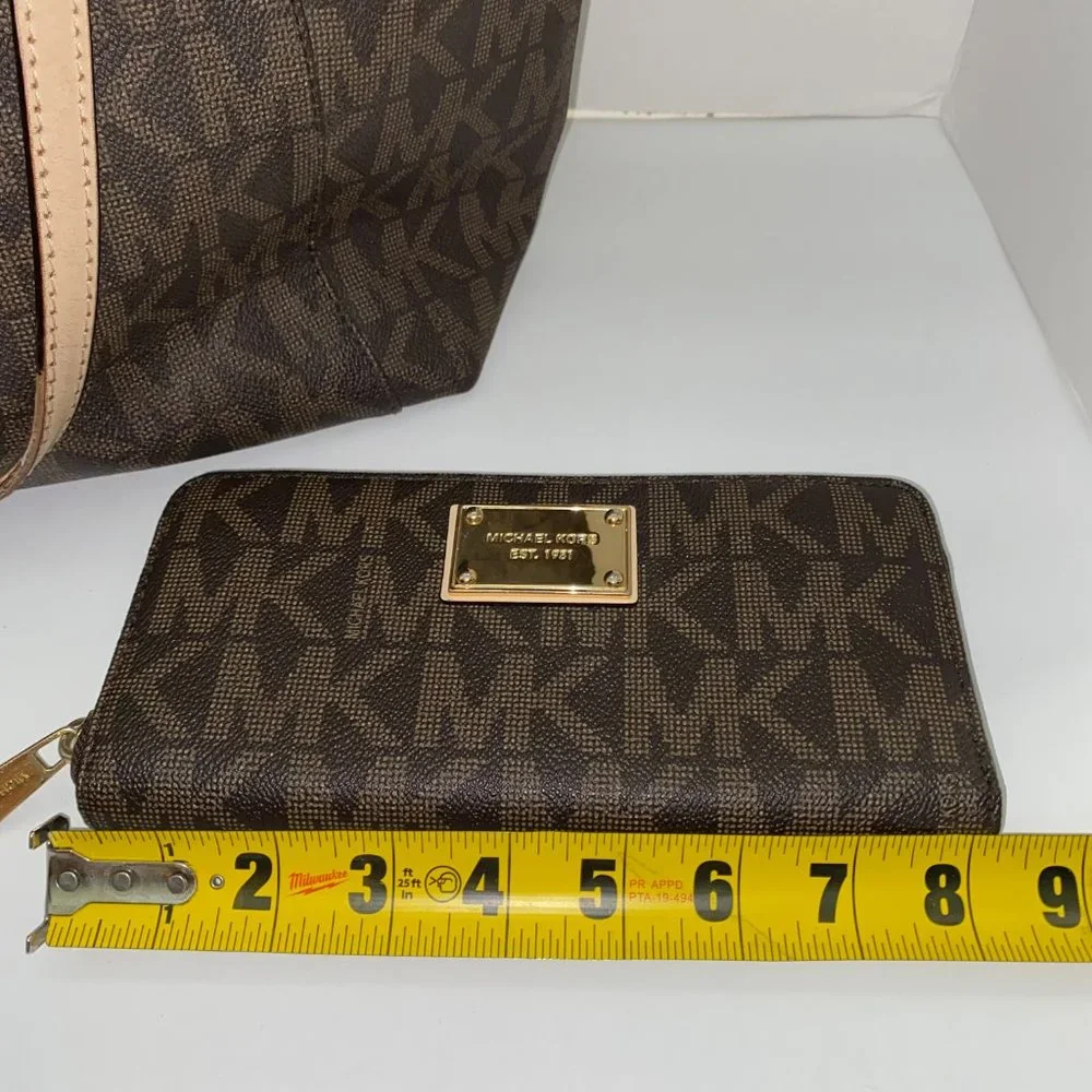 MICHAEL KORS Signature Logo Bag‎ with Wallet